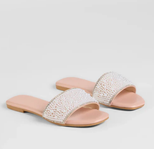 Pearl Sandals spring style